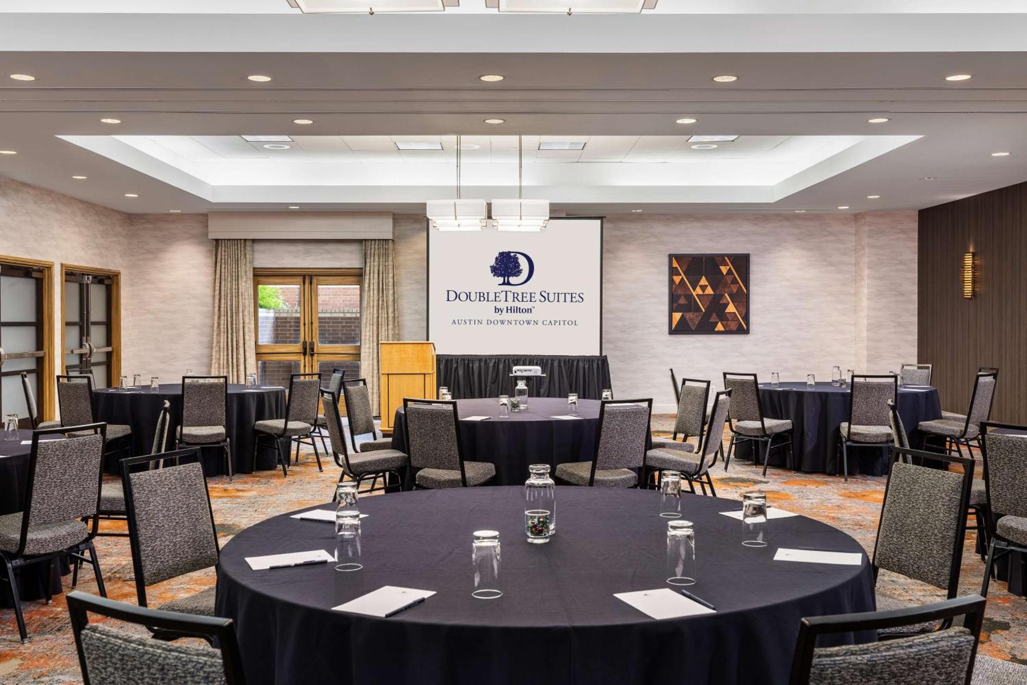 Doubletree Suites By Hilton Austin Downtown Capitol Экстерьер фото