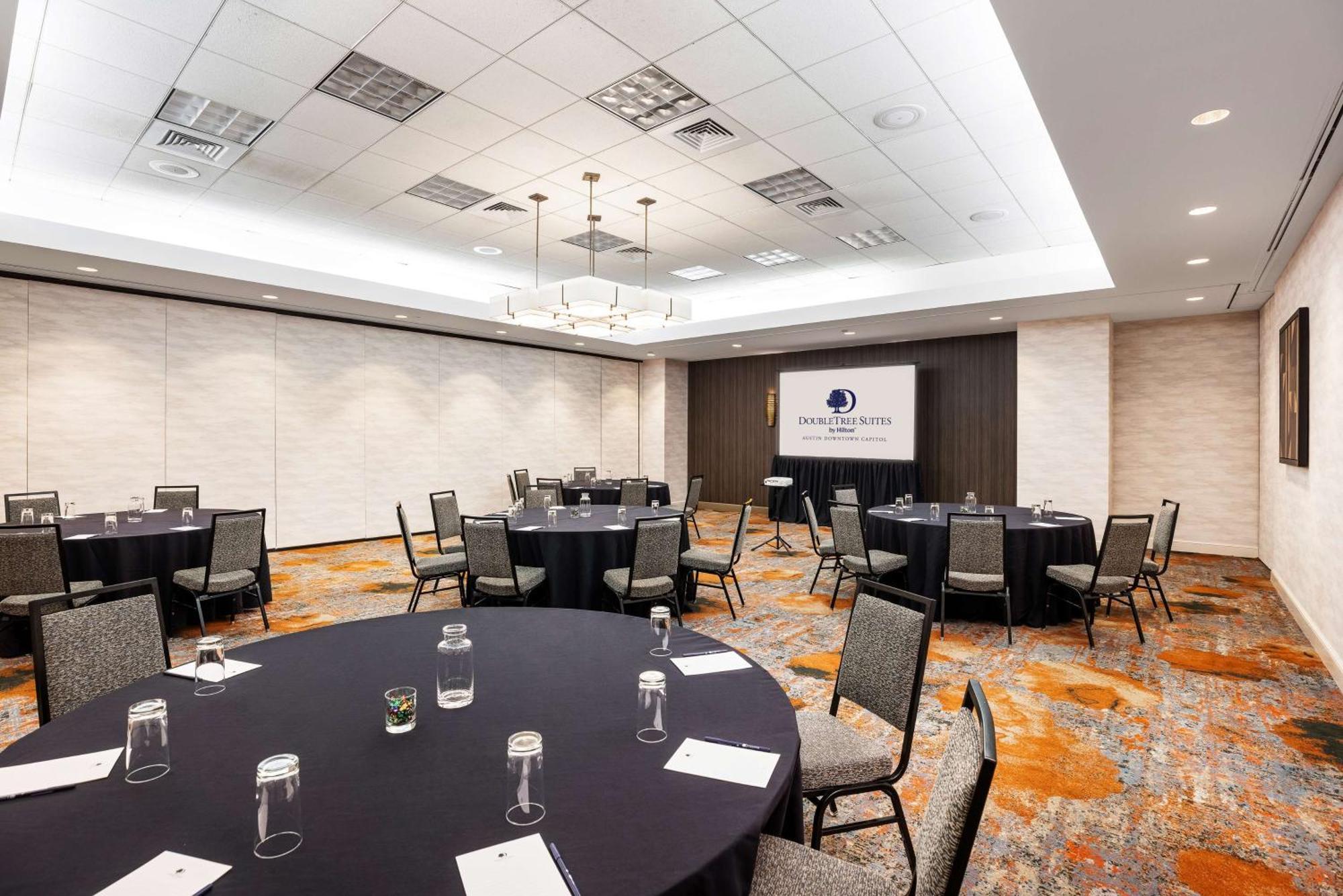 Doubletree Suites By Hilton Austin Downtown Capitol Экстерьер фото