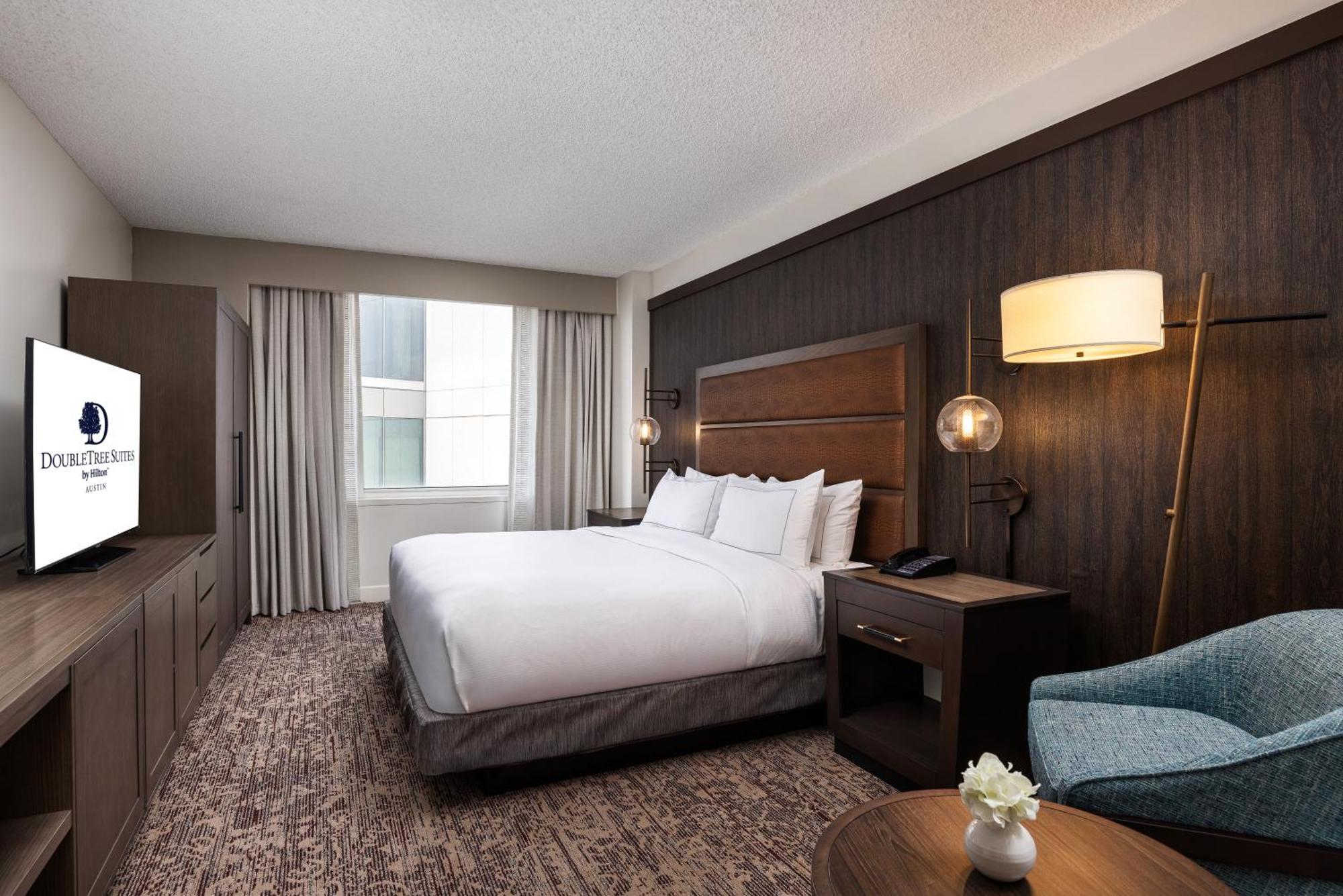 Doubletree Suites By Hilton Austin Downtown Capitol Экстерьер фото