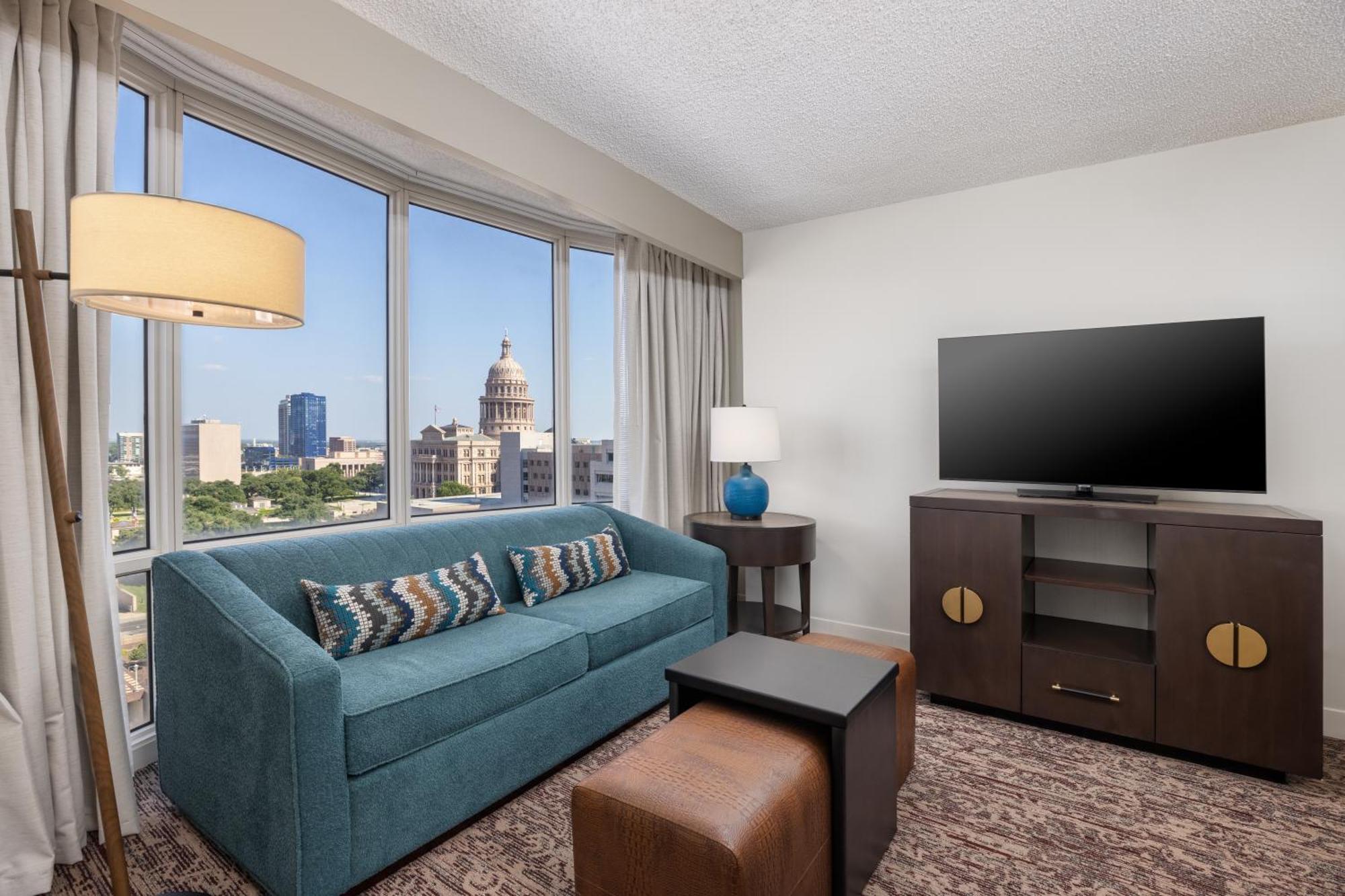 Doubletree Suites By Hilton Austin Downtown Capitol Экстерьер фото