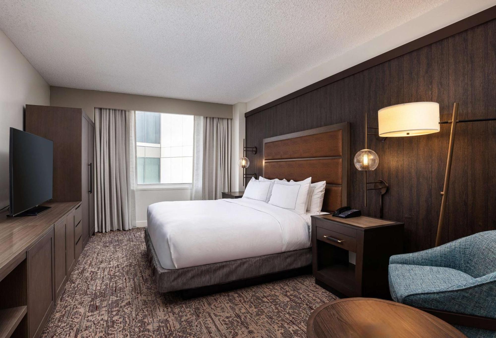Doubletree Suites By Hilton Austin Downtown Capitol Экстерьер фото