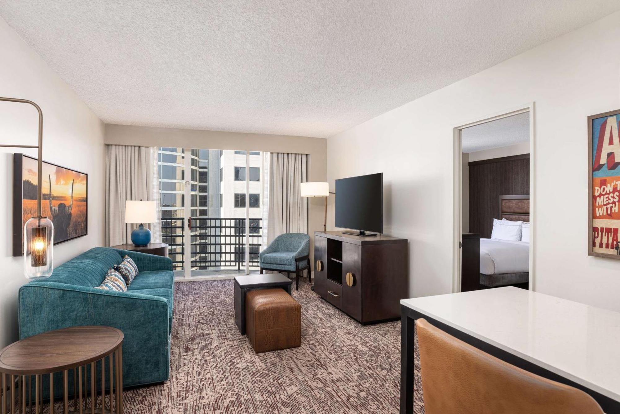 Doubletree Suites By Hilton Austin Downtown Capitol Экстерьер фото