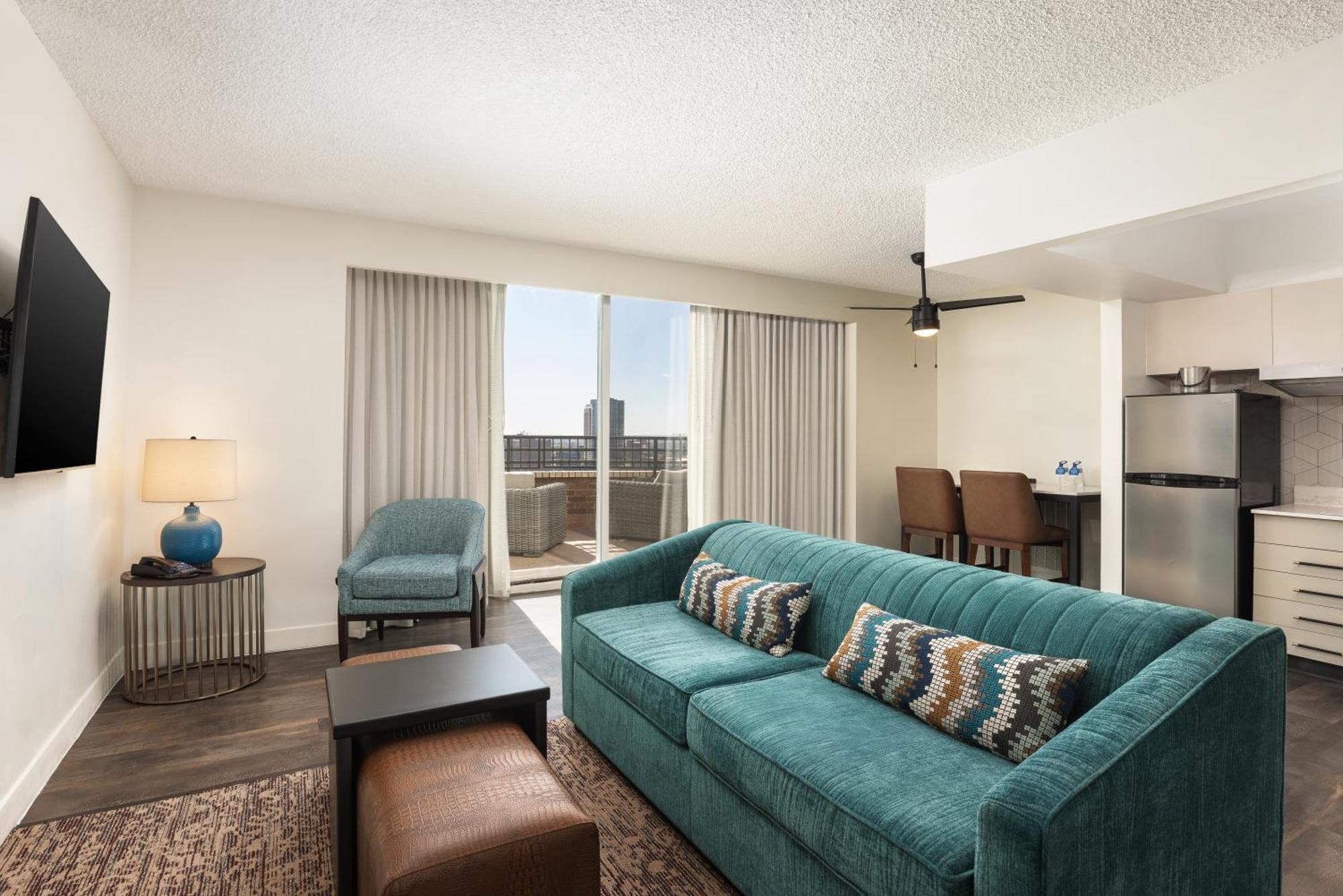 Doubletree Suites By Hilton Austin Downtown Capitol Экстерьер фото