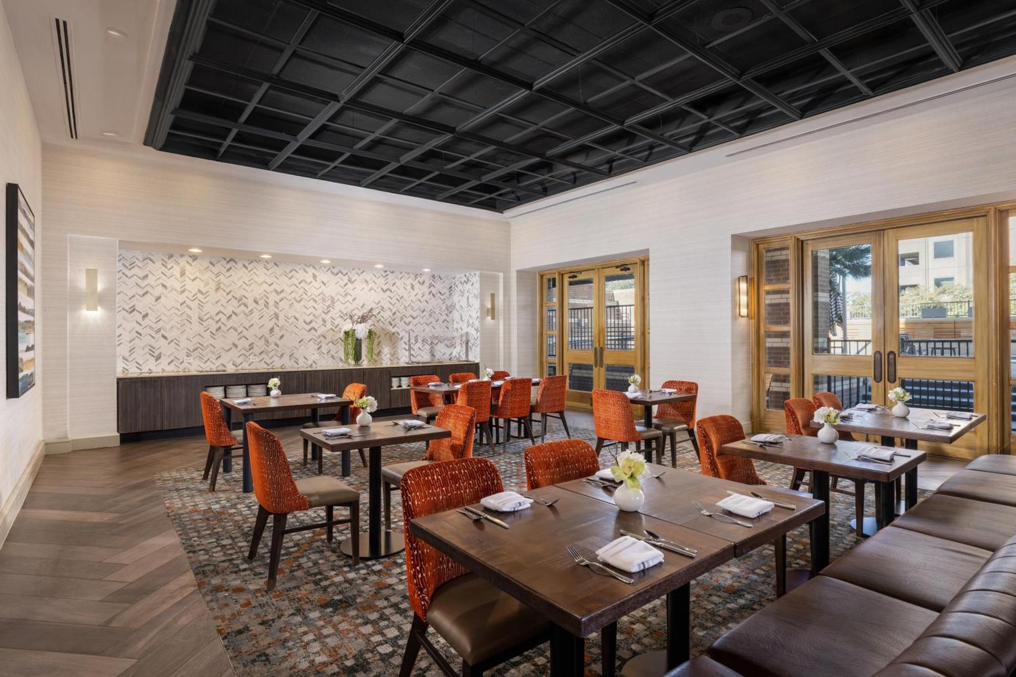 Doubletree Suites By Hilton Austin Downtown Capitol Экстерьер фото