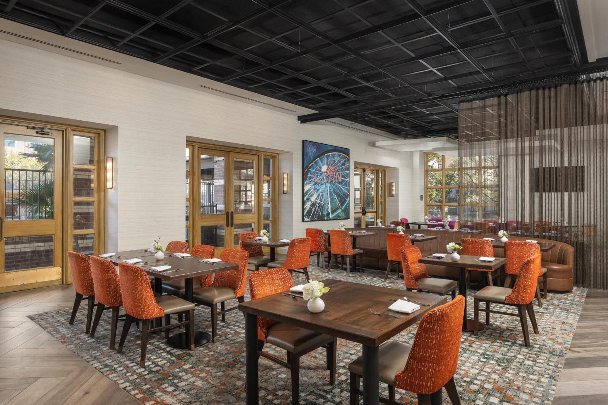 Doubletree Suites By Hilton Austin Downtown Capitol Экстерьер фото